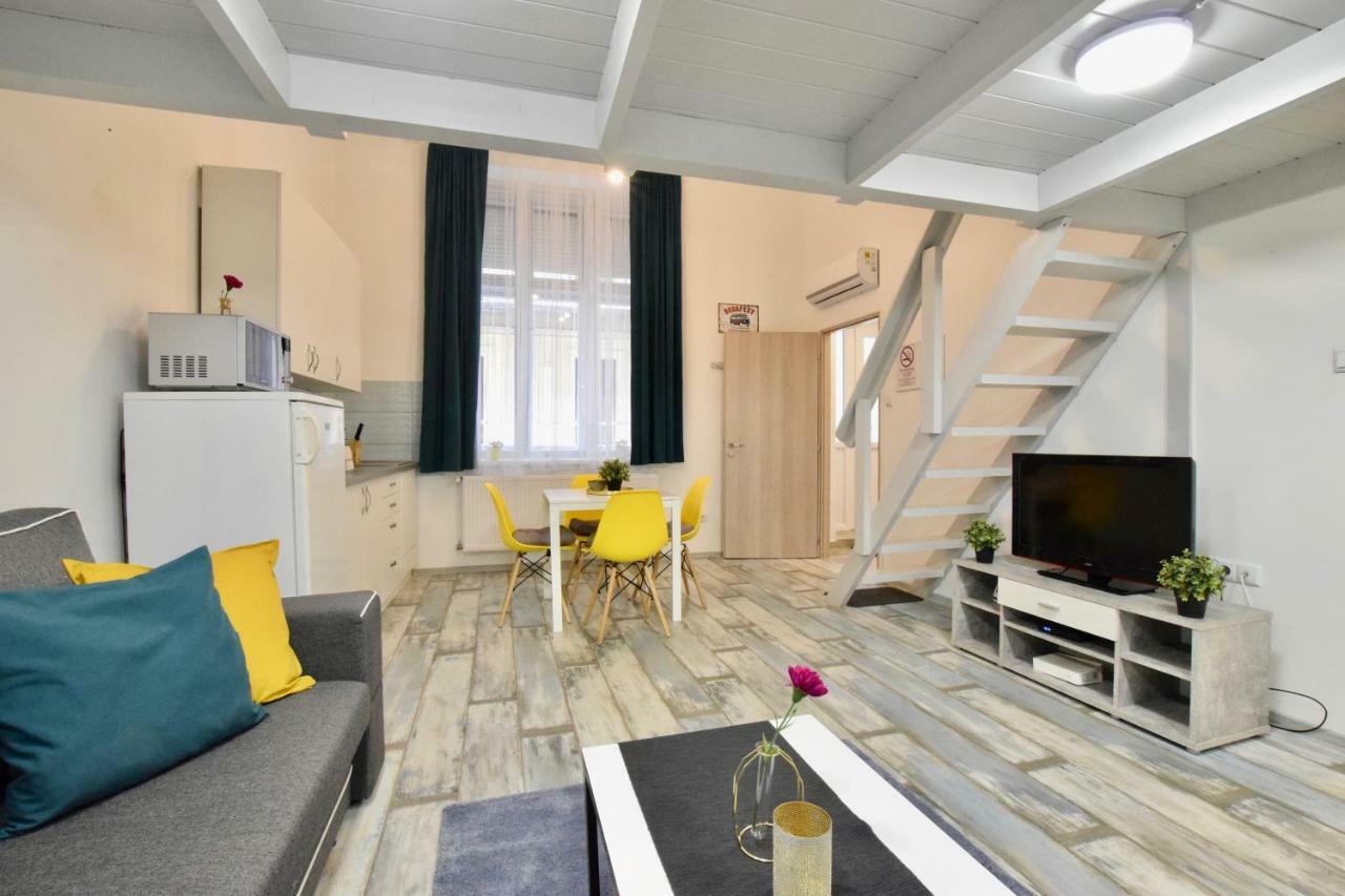 Standard Apartment By Hi5 - Akacfa 59 Budapest Luaran gambar