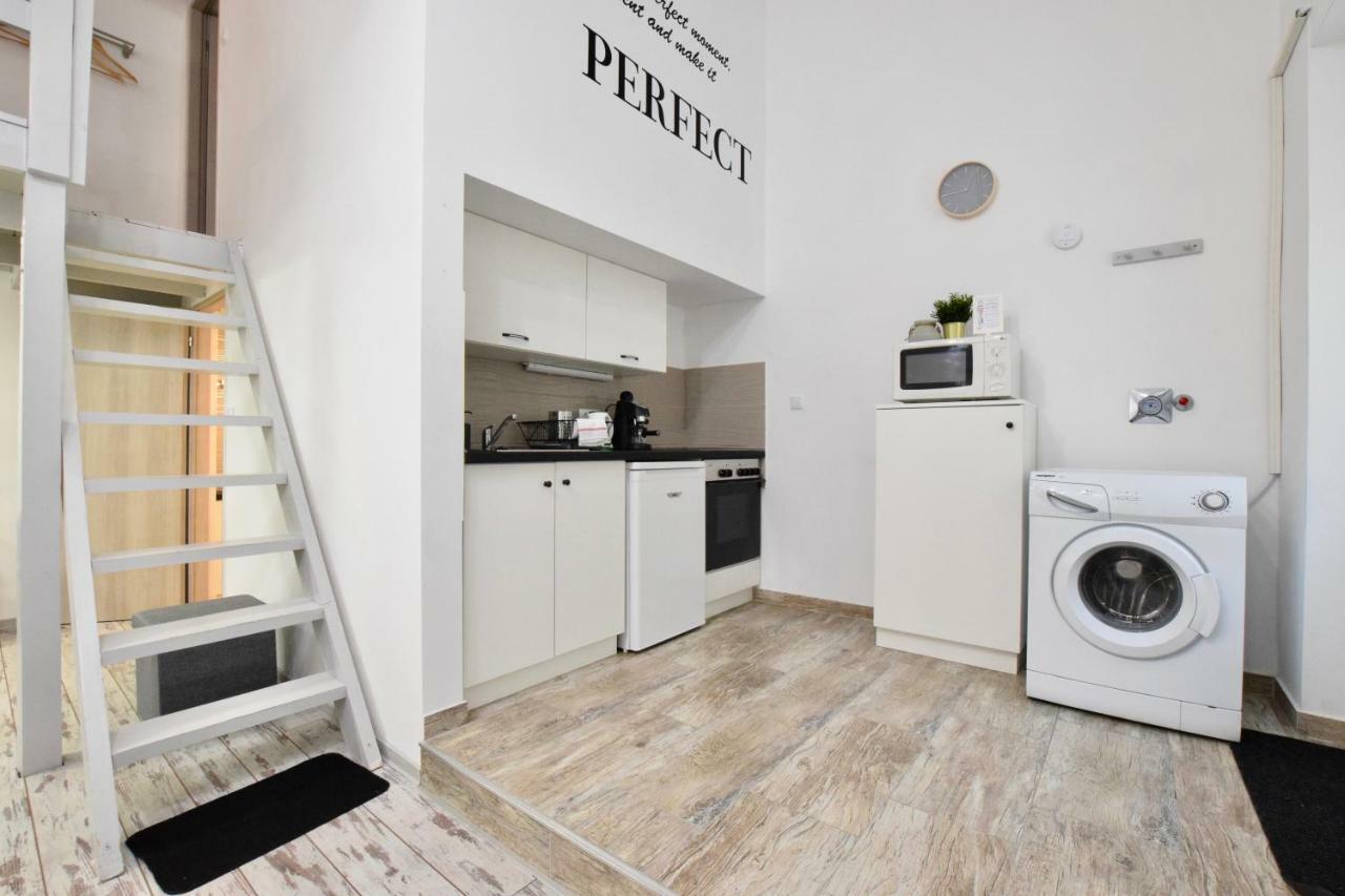 Standard Apartment By Hi5 - Akacfa 59 Budapest Luaran gambar