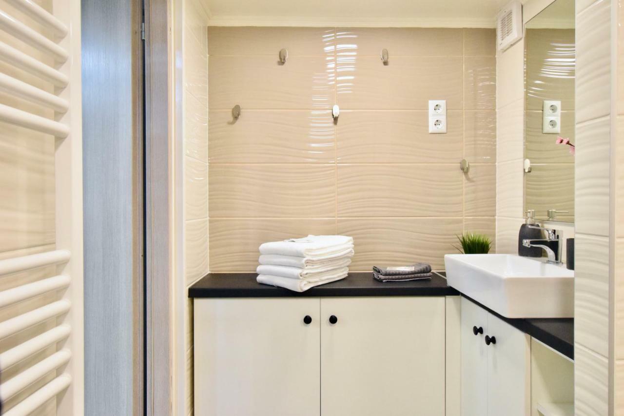 Standard Apartment By Hi5 - Akacfa 59 Budapest Luaran gambar